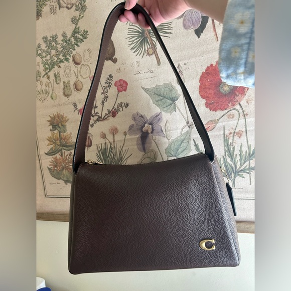 Coach Lola shoulder bag in Maple EUC - Picture 2 of 11